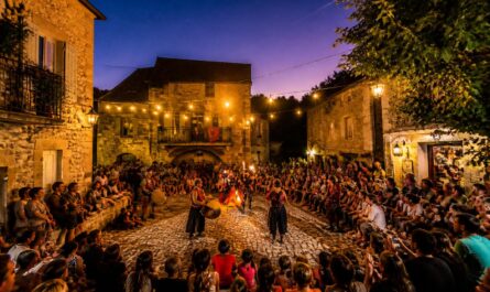 plongez dans une soirée exceptionnelle à labastide-marnhac avec un spectacle captivant qui promet émotions et divertissement. réservez vite votre place pour vivre un moment inoubliable !